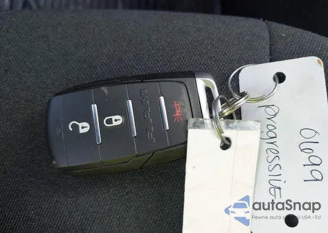 2025 Ram 2500 Tradesman 4X4 6'4 Box z USA, uszkodzony, nr VIN 3C6UR5CL1SG558231